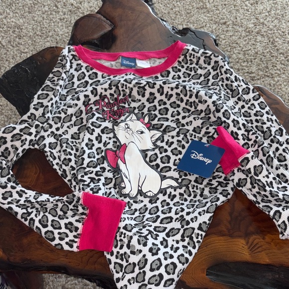 Disney Aristocats pajama top final price - Picture 1 of 2